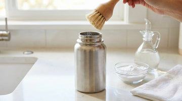 Comment nettoyer une gourde inox avec de la moisissure