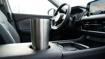 Gourde pour la voiture : comment bien choisir son format tumbler