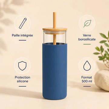 Bouteille en verre avec paille