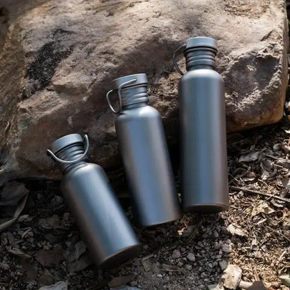 Gourde camping titane